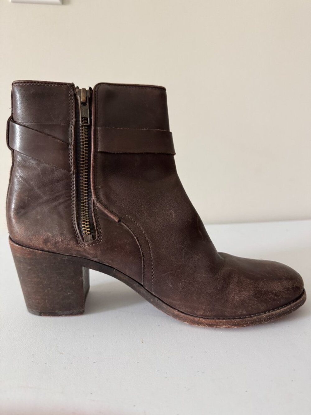 Frye Malorie Knotted Short Heeled Bootie Womens 9.5M Brown Leather 76117, 347611 - Picture 8 of 15